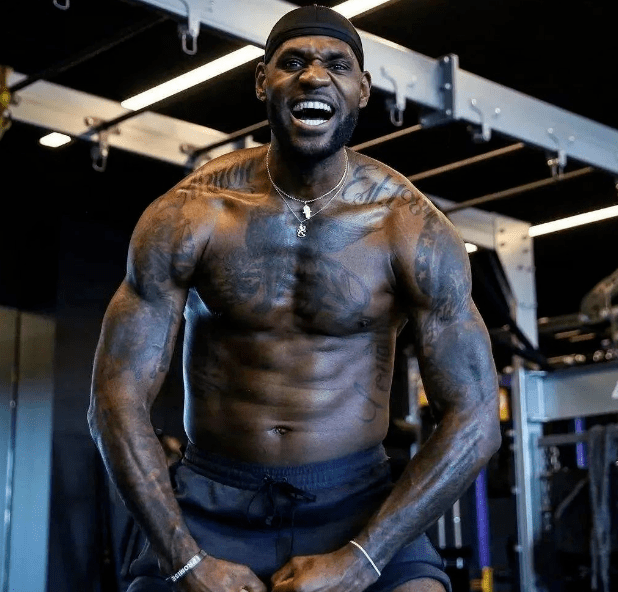 电竞赛事专页示例